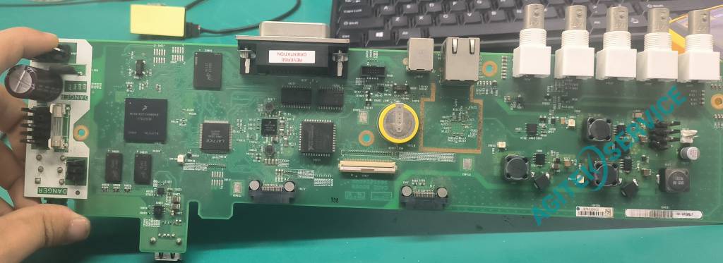Tektronix泰克信號發生器AFG31000開機異常維修