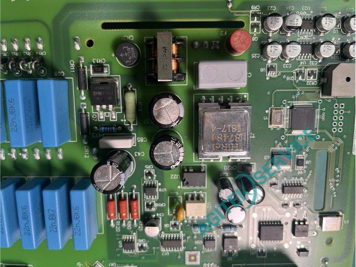 深夜网站在线播放1550C絕緣電阻測試儀無法充電維修