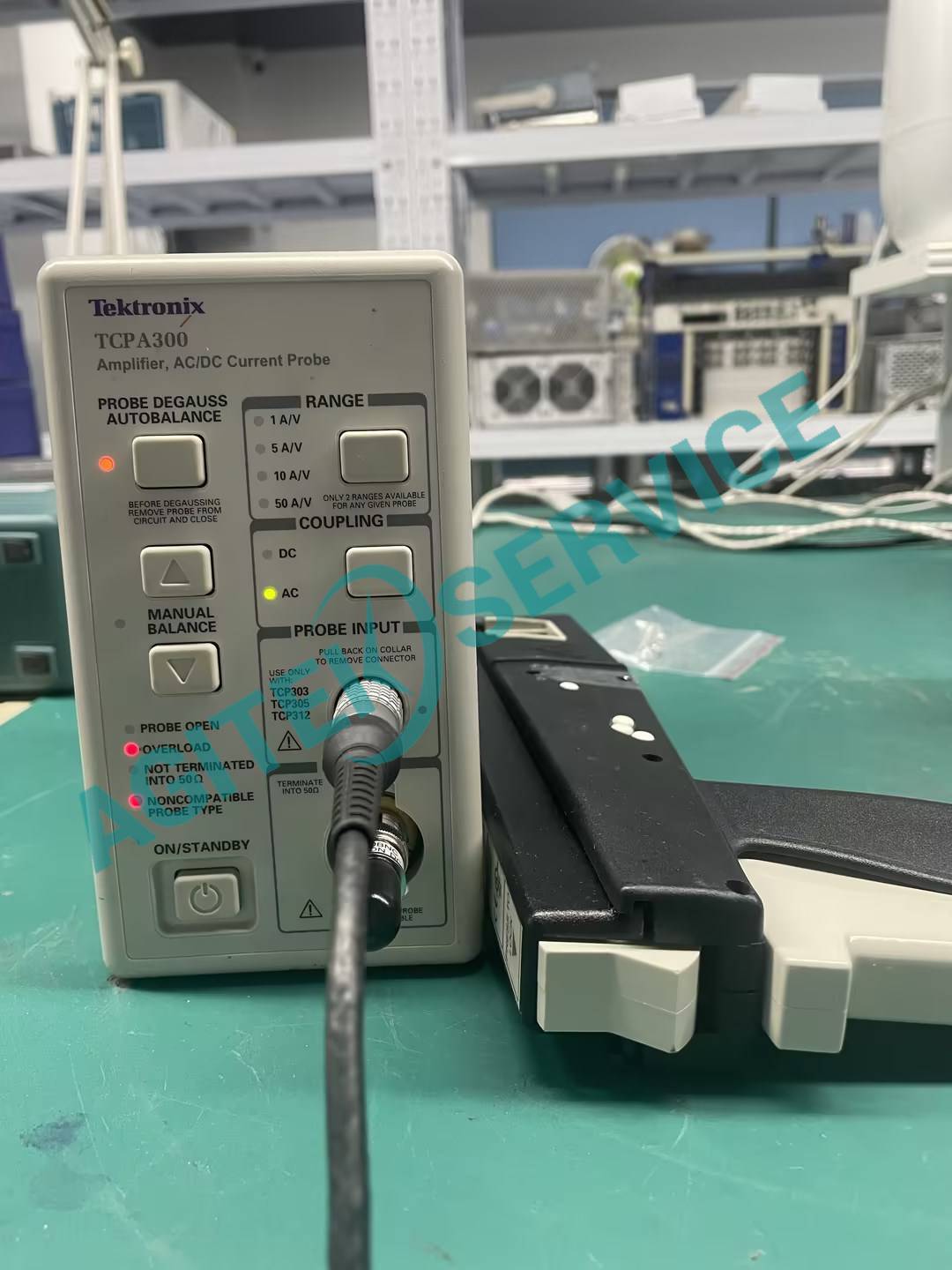 Tektronix泰克TCP303+TCPA300探頭放大盒無法校準，測不出電流維修案例