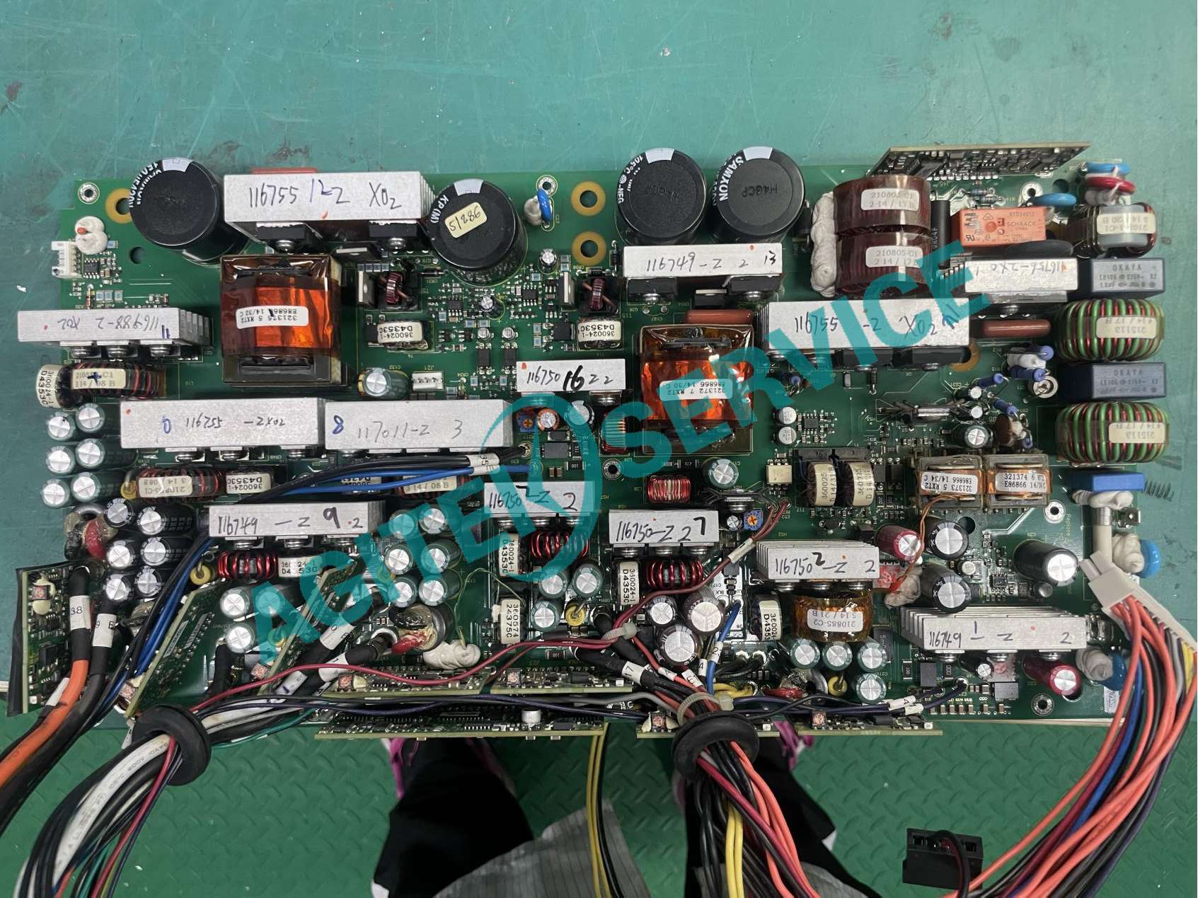 免费深夜视频APP成人网站waverunner8254M示波器拆機圖