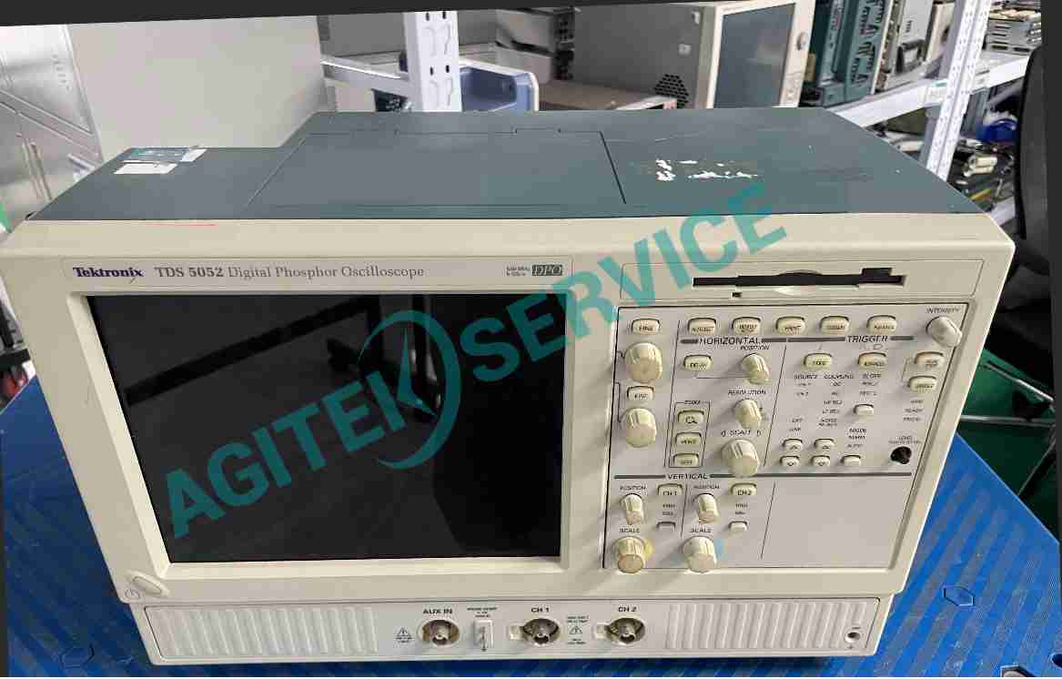 Tektronix泰克TDS5052示波器加電開機風扇轉屏幕無任何顯示維修案例